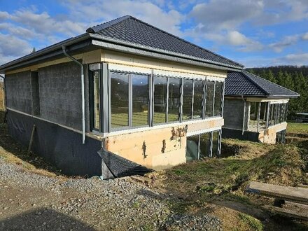 Neubau Zweifamilienhaus gehobene Bauausführung Niedrigenergiestandart in Ruhiglage am Waldrand
