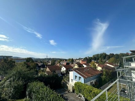 Sehr schönes modernes Reihenhaus in Top Lage mit viel Platz, Garage und kleinem Garten