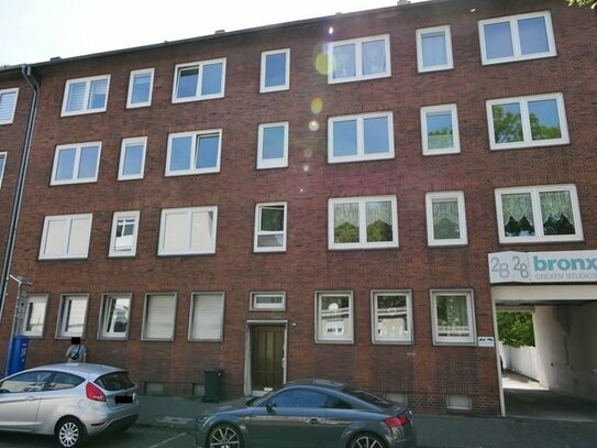 Perfekt für Singles oder junge Paare: Helle, gepflegte 2,5-Raum-Wohnung mit Balkon im Zentrum