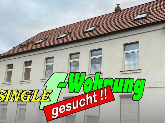 Single gesucht!! - kleine Obergeschoß-Wohnung mit Balkon ...
