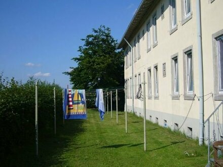 Kernsaniertes Mehrfamilienhaus mit Garten, Garagen und Stellplätzen in schöner, ruhiger Lage in Dettelbach