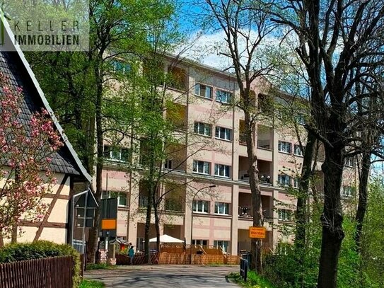 Großzügige 3-R-Wohnung mit Aufzug - Barrierefrei, Balkon, PKW-Stellplätze im Hof