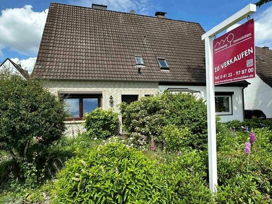 Renovierungsbedürftige Doppelhaushälfte für die kleine Familie in Uetersen