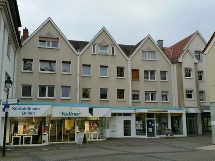 ZU VERMIETEN: Renovierte und teilsanierte zwei Zimmerwohnung im Herzen von Werl (Neuer Markt)