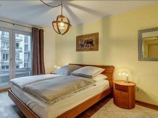 Luxus Wohnung mit 2 Zimmern und Balkon!