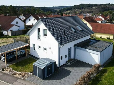 Neubau-Feeling vom Feinsten großzügiges Raumkonzept . modern . energieeffizient