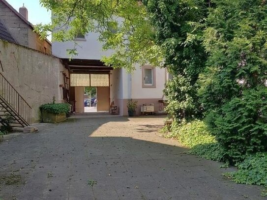 reduzierter Preis: Bauernanwesen mit Scheunen, Lagergebäude und Wohnhaus - HS 4136