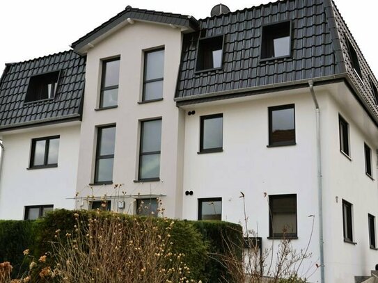 KFW40! Bezugsfertig: Großzügige 4 Zimmer Eigentumswohnung in Bielefeld Hillegossen