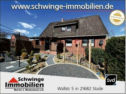 SCHWINGE IMMOBILIEN Stade: 160 m² Zweifamilienhaus in Himmelpforten zu verkaufen.