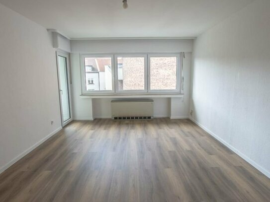 Frisch sanierte 3-Raum-Wohnung mit Balkon und Stellplatz in Essen-Karnap