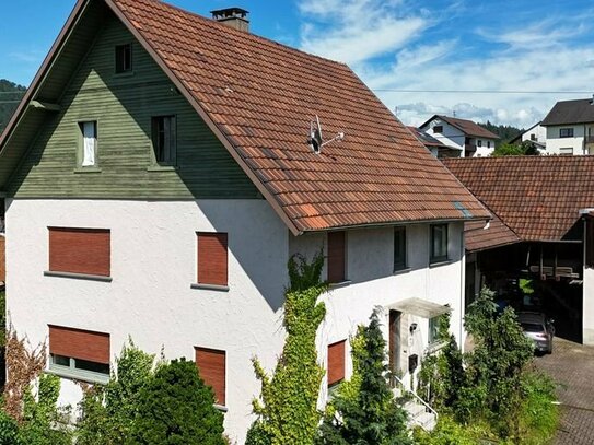 *OHNE PROVISION* Ein- bis Zweifamilienhaus inkl. 196m² Wohnfläche, viele Nebengebäude, Doppelgaragen, uvm.