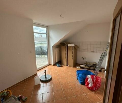 Charmante 2-Raum-Wohnung mit Balkon in Gera