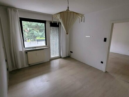 3 Zimmer Wohnung mit großem Balkon in ruhiger Lage von Eller mit Garage