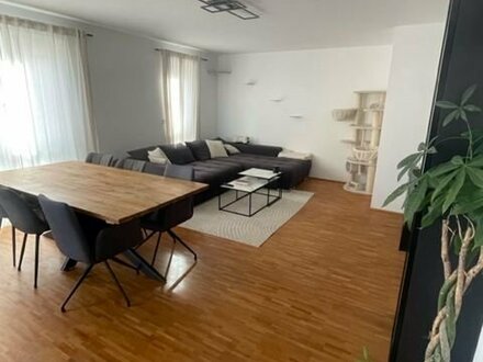 Attraktive 3-Zimmer-Wohnung mit gehobener Innenausstattung mit Balkon und EBK in Kandel