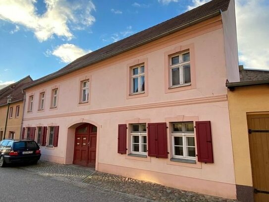 Mehrfamilienhaus in zentraler Lage von Luckau zu verkaufen mit neuer Gasheizung