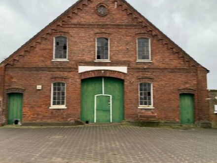 Solides Bauernhaus mit 3 abgeschlossenen Wohnungen