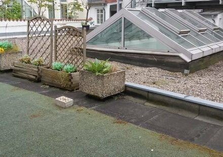 Ehem. Wohn- u. Geschäftshaus m. Garagen und Dachterrasse in der Fußgängerzone Amberg zu verkaufen