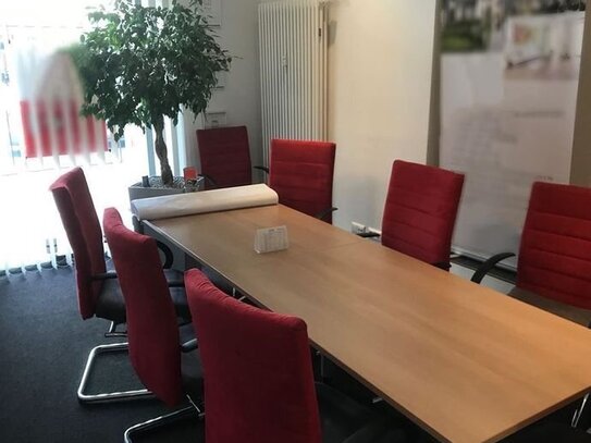 Zentral gelegene Büro- und Praxisräume 260 m² - Tiefgarage