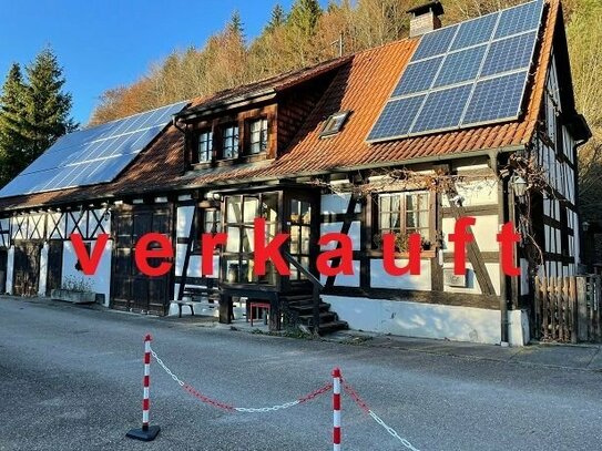 charmantes Bauernhaus mit geräumiger Scheune und großem Grundstück in Alleinlage von Immendingen