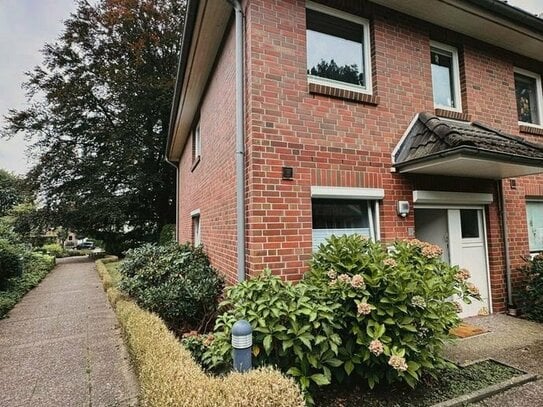 Bergedorfer Villenviertel: Maisonette-Wohnung im Reihenendhaus-Stil