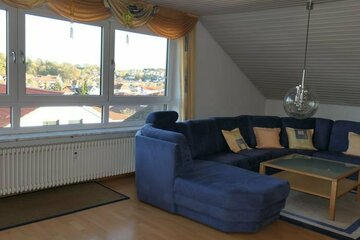 Helle 3-Zimmerwohnung im Dachgeschoss mit Stellplatz in ruhiger Wohnsiedlung von Mainburg!