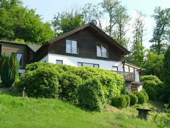 Zweifamilienhaus in Hagen: Wohnen wie im Paradies!