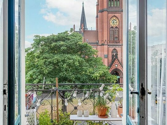 Kapitalanlage: Vermietete Wohnung mit Südbalkon und Blick auf die Apostel-Paulus-Kirche