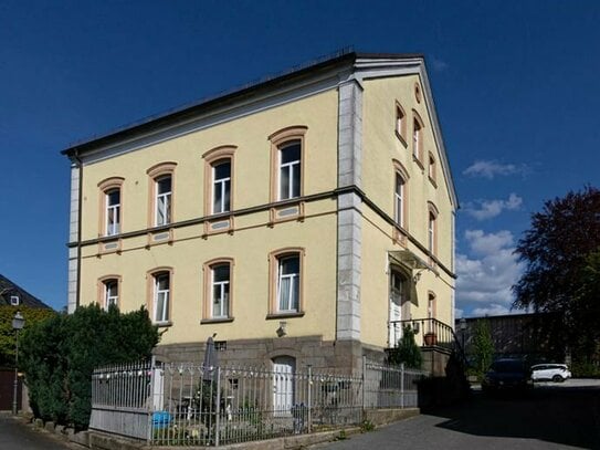 Für Kapitalanleger - Dreifamilienhaus in Schwarzenbach/Saale