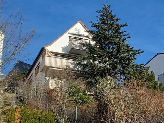 SOLIDES 3-FAMILIENHAUS IN BESTECHENDER AUSSICHTSLAGE