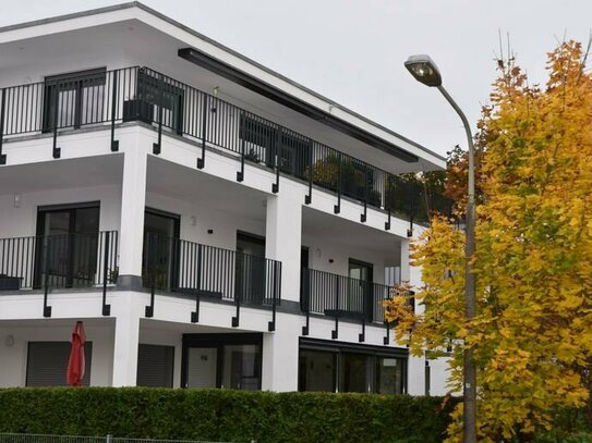 TOP-stylische Neubau-Wohnung mit Garten und Tiefgarage in Bestlage Nürnberg-Mögeldorf