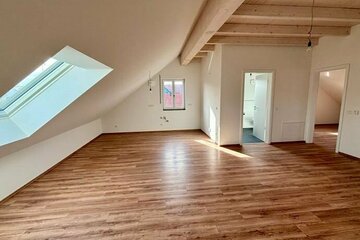 Erstbezug: 2-Zimmer DG-Wohnung in Althegnenberg - ideal für Pendler