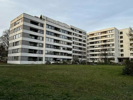 Vermietetes, renovierungsbedürftiges 1-Zimmer Appartement mit Loggia in Nürnberg-Tullnau