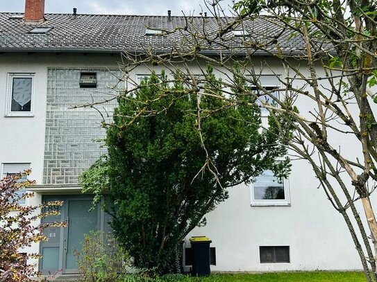 Ruhige 3-Zimmer Dachgeschosswohnung in Nürnberg-Weiherhaus