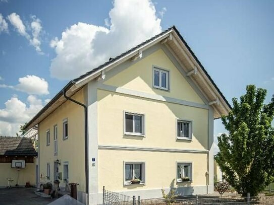 Göttersdorf traumhaftes Landhaus/ 1-Fam. Haus mit Garten und großem Nebengebäude