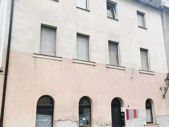 Mehrfamilienhaus Haus 4-Parteien im Zentrum !Top vermietet! Mieteinnahmen ca. 1550 €/Monat