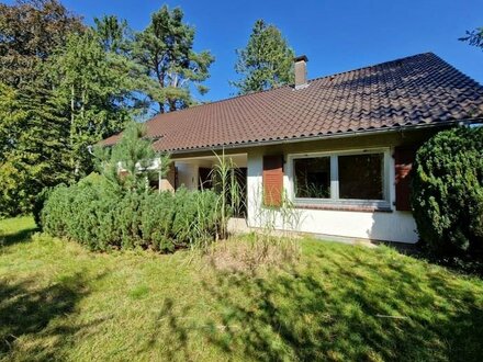 Sonniges Einfamilienhaus in bester Lage mit großem Garten