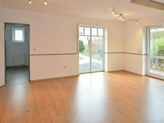 Schöne und Helle 80 m² Einliegerwohung