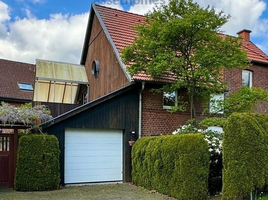 Ideal für Familien: Geräumiges Einfamilienhaus mit großem Garten und Garage in Kaunitz
