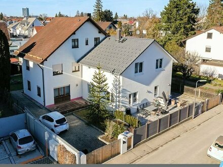 FIRSTPLACE - Neuwertiges Haus in Toplage Trudering