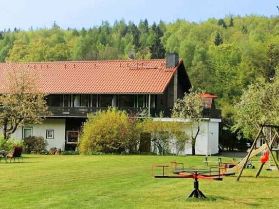 Gepflegtes Haus mit fünf Ferienapartments in idyllischer Lage...