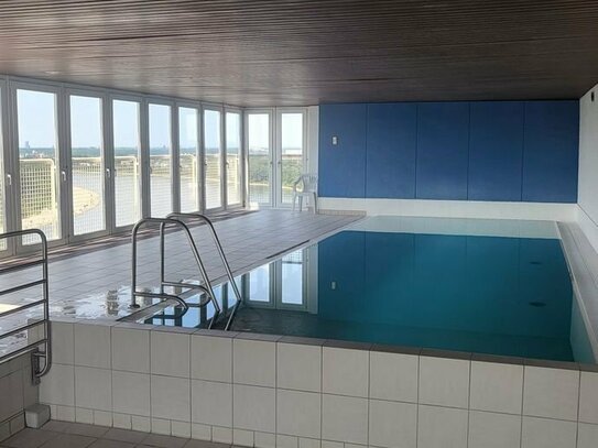 ***TOP-PREIS: Möblierte 75 m² Whg. (2,5 Zi.) + Schwimmbad + Einbauküche + Balkon****Direkt am Rhein in Top-Lage***
