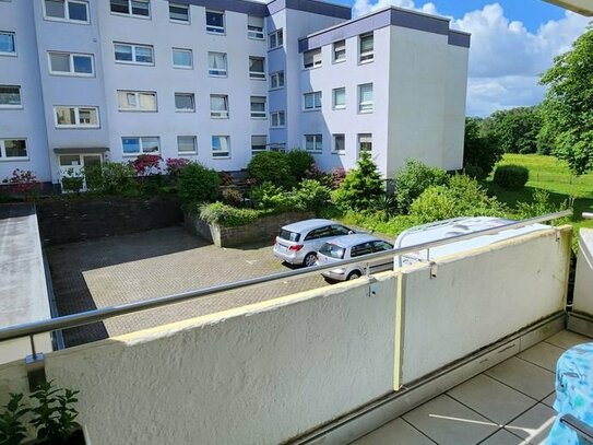 Schöne Süd-Balkon Wohnung mit Kaufgarage und Kaufstellplatz!