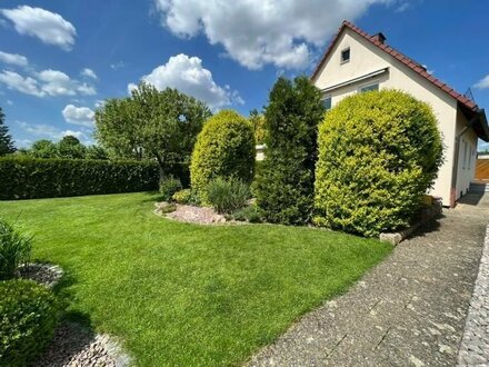 Ab 01.06 - 2,5 Zimmer Wohnung in ruhigem 2-Familienhaus - Tolle Lage