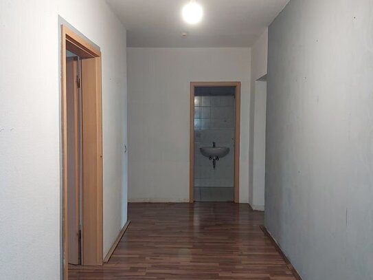 Weinbergstraße 22 - große Vierraumwohnung mit Balkon