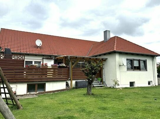 Top gepflegtes Zweifamilienhaus in Dürrwangen