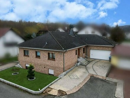 *** Freistehendes Einfamilienhaus mit Einliegerwohnung in Nk - Ludwigsthal ab sofort zu verkaufen! ***