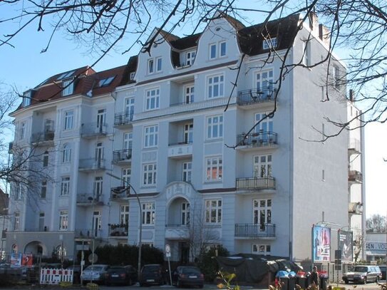 Großzügige Jugendstilwohnung, Eppendorf