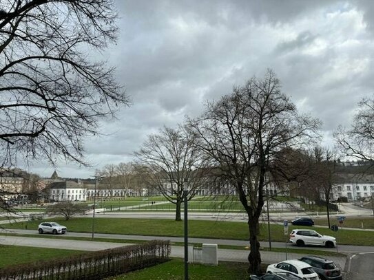 Gewerbeetage mit Blick auf das Schloß Koblenz in zentraler Lage