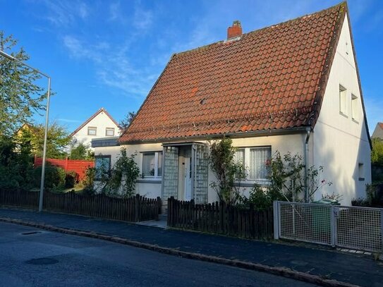 Kleines aber feines 1-Familienhaus auf großem Grundstück in beliebter Wohnlage von Helmstedt