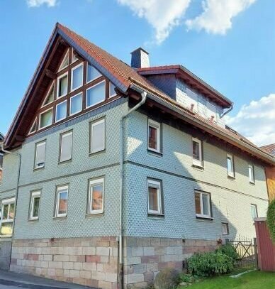 Großzügiges 2FHaus mit Nebengebäude, Scheune und kleinem, feinen Außenbereich